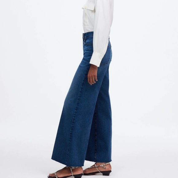 Madewell Pelion dark wash Flared Wide-Leg Crop Jeans - Picture 3 of 6
